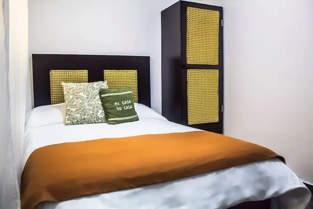 Tek Büyük Yataklı Oda, 1 Çift Kişilik Yatak