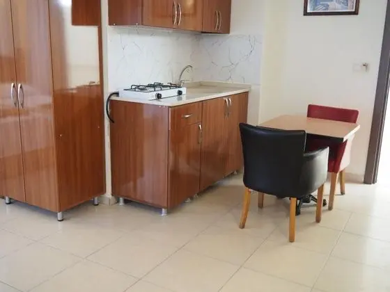 Apart Oda, Bahçe Manzaralı, Havuzlu