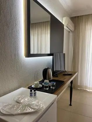 Apart Oda, Bahçe Manzaralı, Havuzlu
