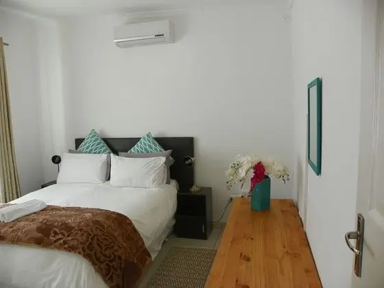 Jacaranda Studio