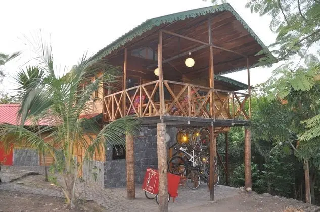 Economy Üç Kişilik Oda