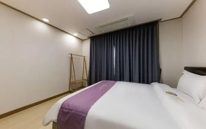 Luxury Oda