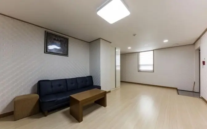 Luxury Oda