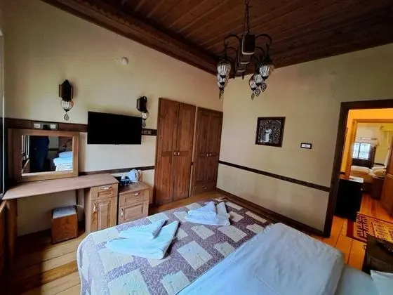 Deluxe Tek Büyük Yataklı Oda