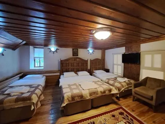 Konak Dort Kisilik Oda