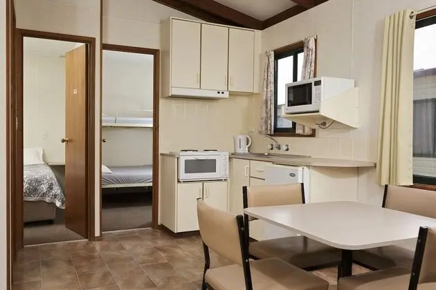 Economy Kulübe, 2 Yatak Odası, Sigara İçilmez, Küçük Mutfak (Standard Cabin)
