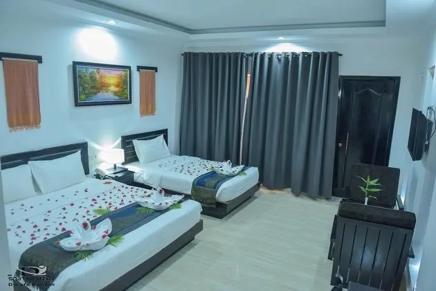 Deluxe Family Room - Free Airport Pickup