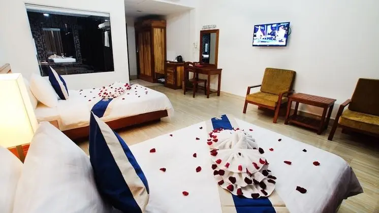 Deluxe Twin Room - Free Airport Pickup