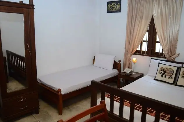 Deluxe Üç Kişilik Oda