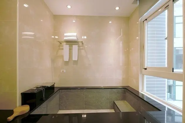 Luxury Tek Büyük Yataklı Oda