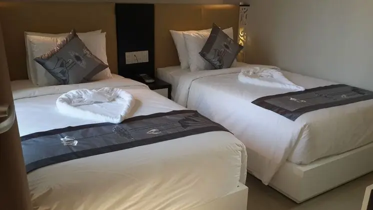 Deluxe İki Ayrı Yataklı Oda, Havuz Manzaralı