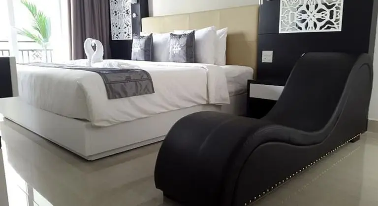 Deluxe Tek Büyük Yataklı Oda