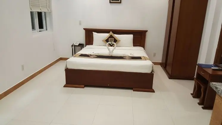 Standard Tek Büyük Yataklı Oda