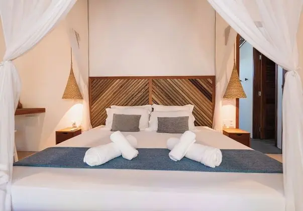 DELUX ROOM WITH AIR CONDITIONING