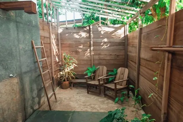 DELUX ROOM WITH AIR CONDITIONING