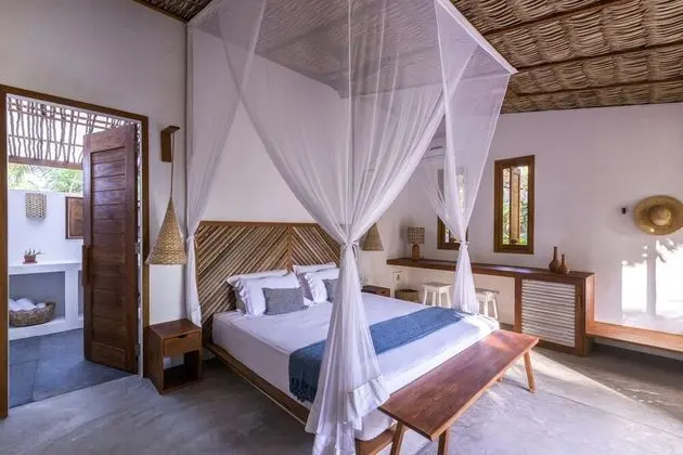 DELUX ROOM WITH AIR CONDITIONING