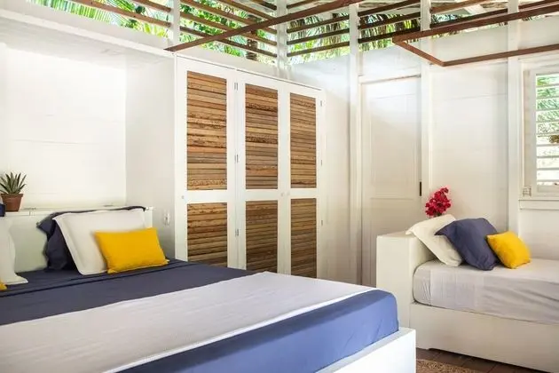 DELUX ROOM WITH SIDE SEA VIEW