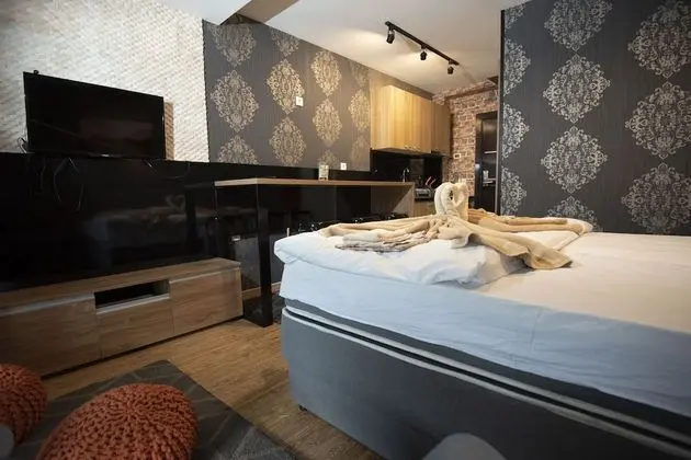 Stüdyo, Dağ Manzaralı