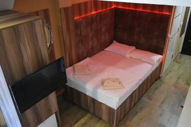 Stüdyo, Dağ Manzaralı