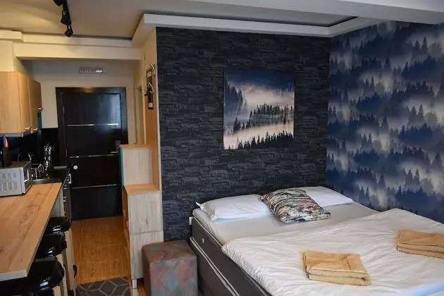 Stüdyo, Dağ Manzaralı