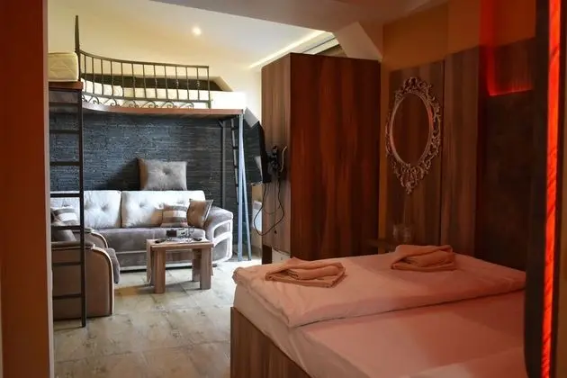 Stüdyo, Dağ Manzaralı