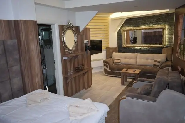 Stüdyo, Dağ Manzaralı