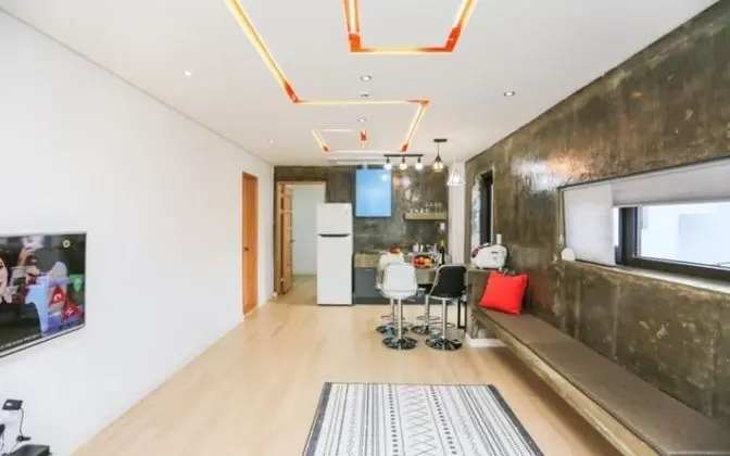 Oda (Room in the Heart No 102)