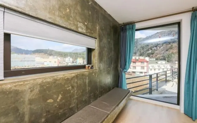 Oda (Room in the Heart No 102)