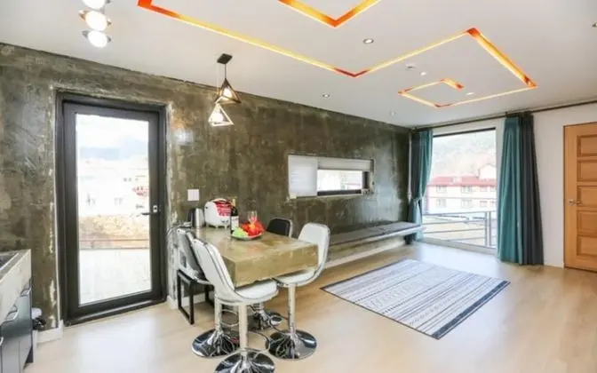 Oda (Room in the Heart No 102)