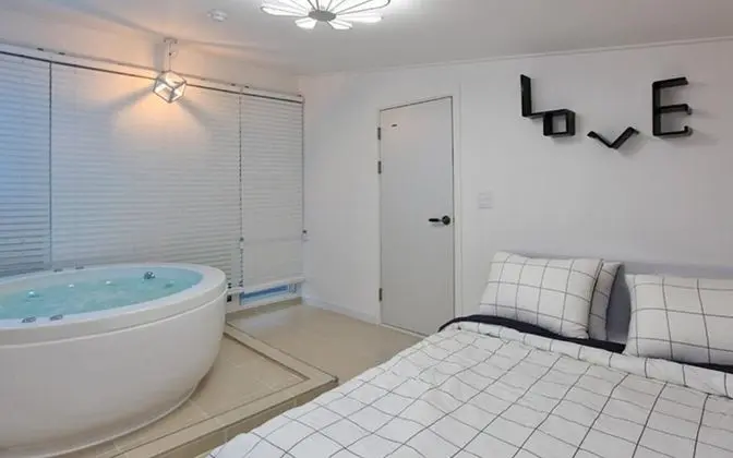 Oda (Third day (duplex))