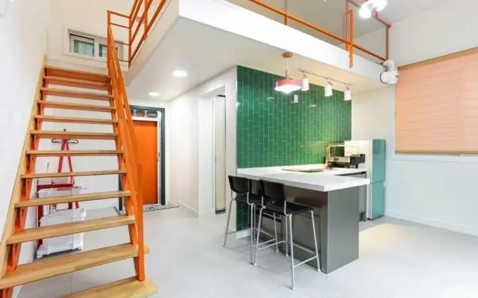 Oda (Barley (multiple floors pet companion)