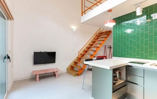 Oda (Barley (multiple floors pet companion)