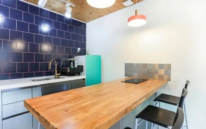 Oda (Soothing (multiple floors pet compani)