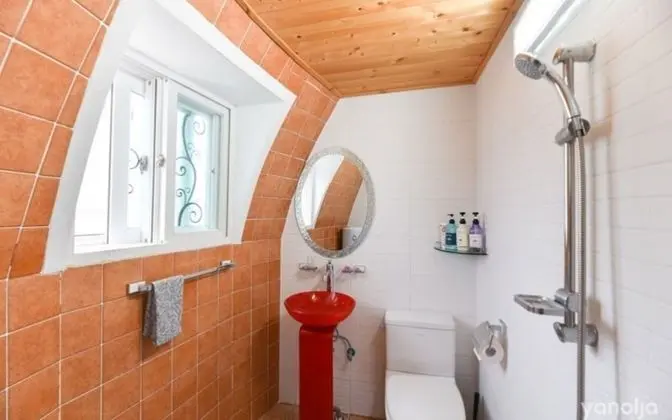 Oda (Byeol-hana (Unshared House))