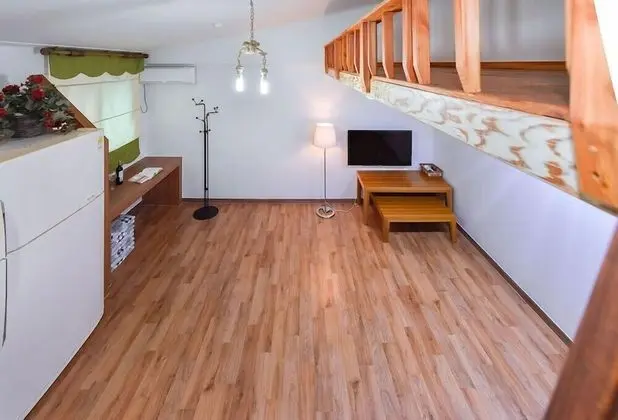 Oda, 2 Banyolu (310)