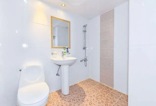 Oda, 2 Banyolu (310)