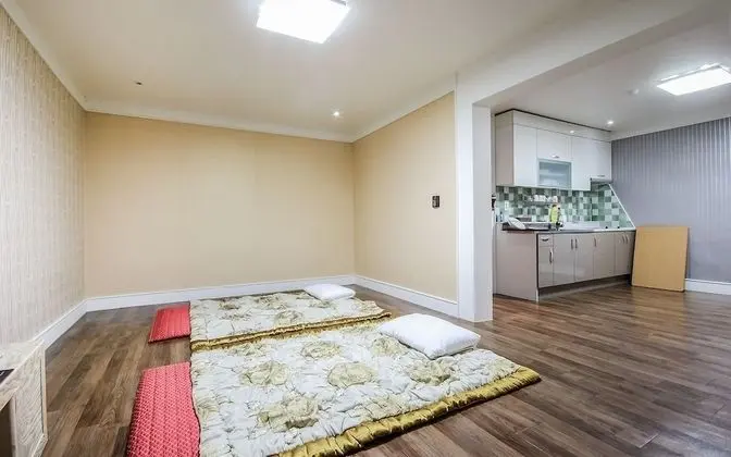 Oda (Ondol large room)