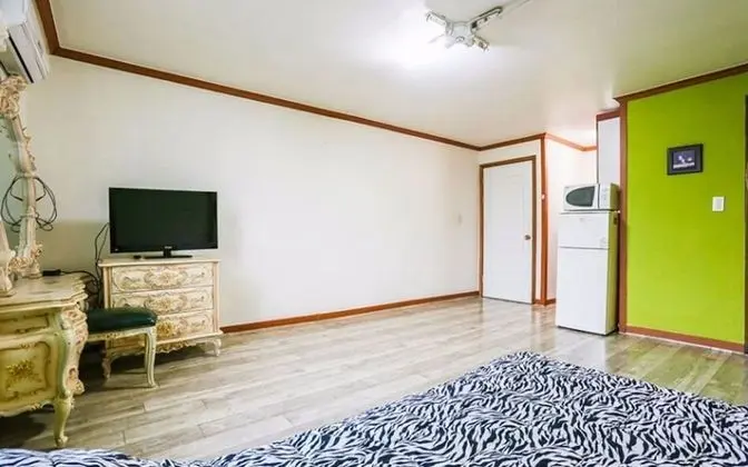 Oda (50 Room with Bed No 102)