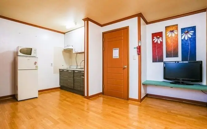 Oda (66 Ondol Room No 301)