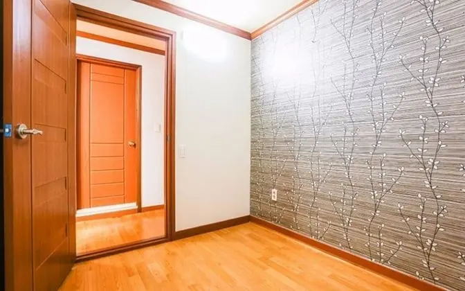 Oda (73 Two Rooms No 306)