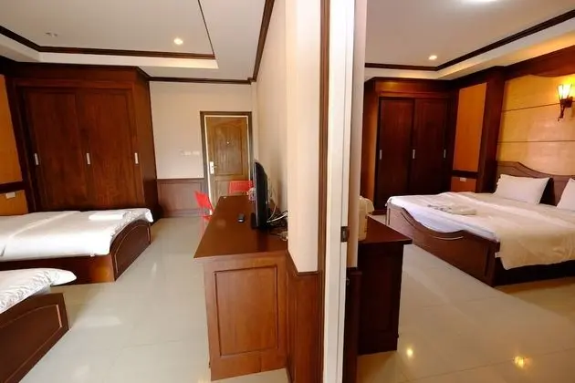 Connection Room (2 Bedrooms)