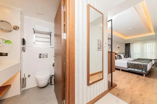 Triple, Şehir Manzaralı