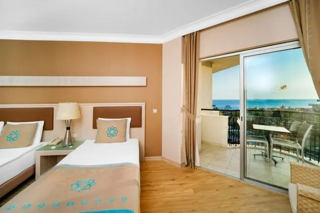 https://images.etstur.com/files/images/hotelImages/TR/98380/l/Mukarnas-Spa-Resort-Oda-396060.jpg