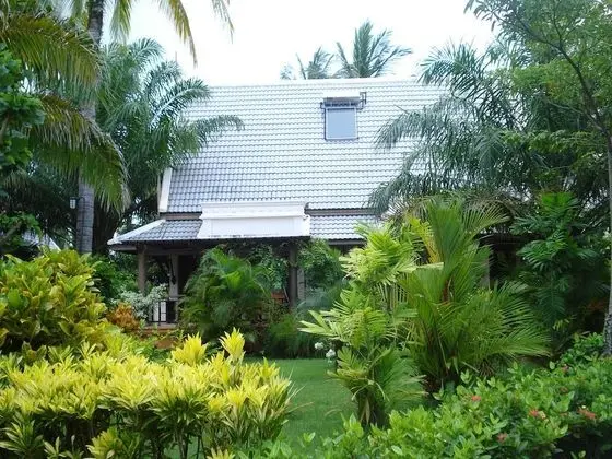 Deluxe Villa, Jakuzili