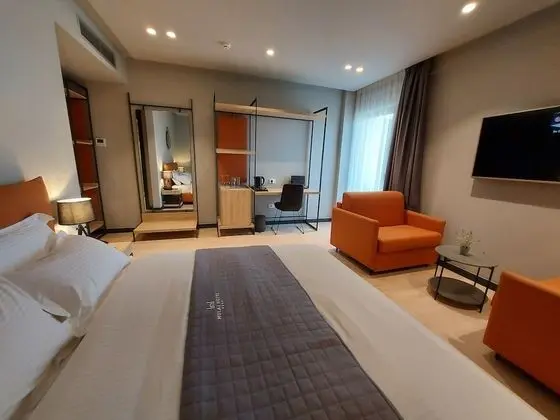Deluxe Tek Büyük Yataklı Oda
