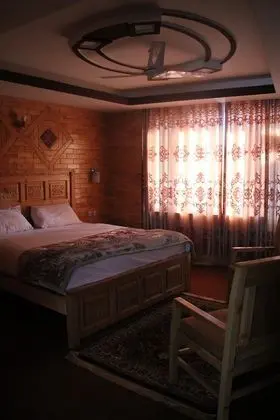 Deluxe Üç Kişilik Oda