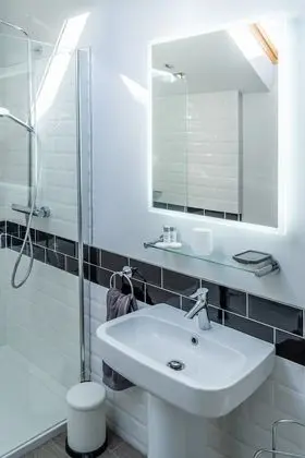 Deluxe İki Ayrı Yataklı Oda, Banyolu/Duşlu, Bahçe Manzaralı (Room 2)