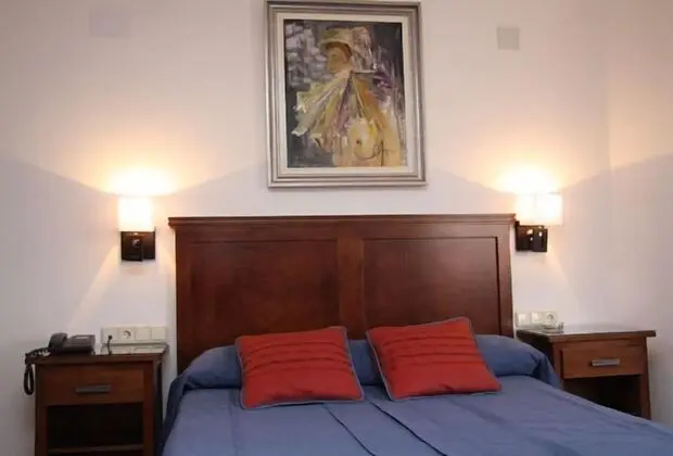 Tek Büyük Yataklı Oda