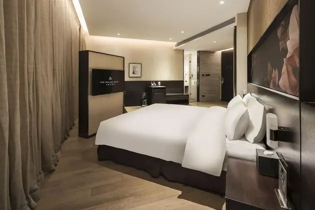 Deluxe Tek Büyük Yataklı Oda