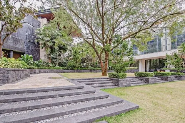 Villa, Bahçe Manzaralı